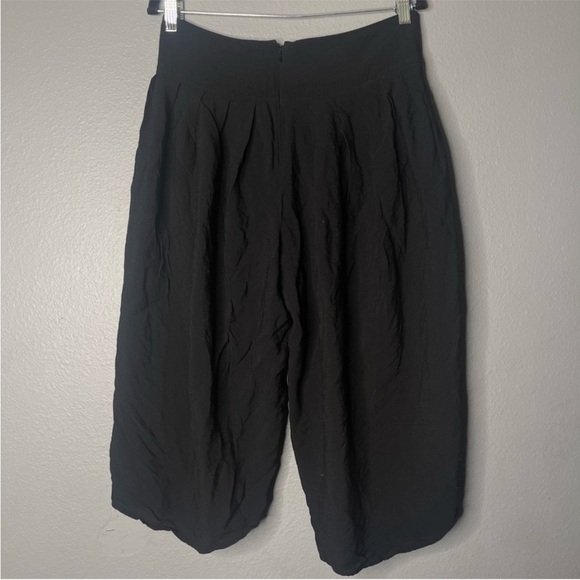 Anthropologie Elevenses Culotte Capri Slit Petal Crop Pants Tulip Hem Black 2 - Picture 3 of 14